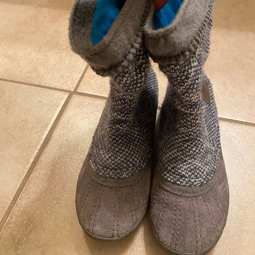 Sorel Tremblant sweater boots 7.5
